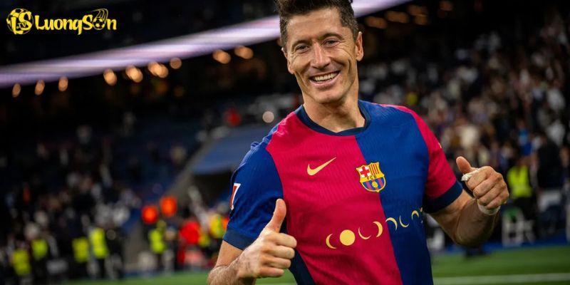 Lewandowski sẵn sàng cho trận đấu với Elche sau chấn thương